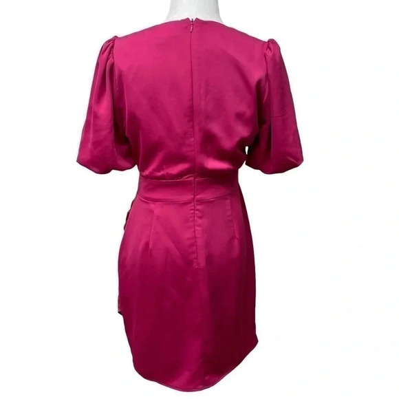 Adelyn Rae Nanda Puff Sleeve Mini Dress. Size Small, Color Fuchsia. Barbiecore. - Picture 4 of 6